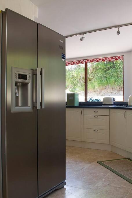 Ty-Hapus Cottage Jordanston ภายนอก รูปภาพ